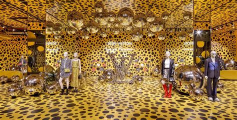 louis vuitton art gallery tokyo|louis vuitton kusama.